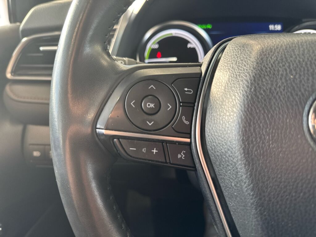 Toyota Camry 2020 Musta