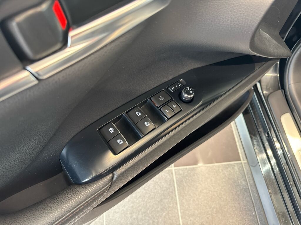 Toyota Camry 2020 Musta