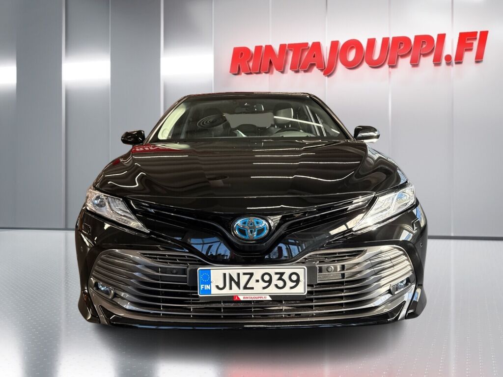 Toyota Camry 2020 Musta