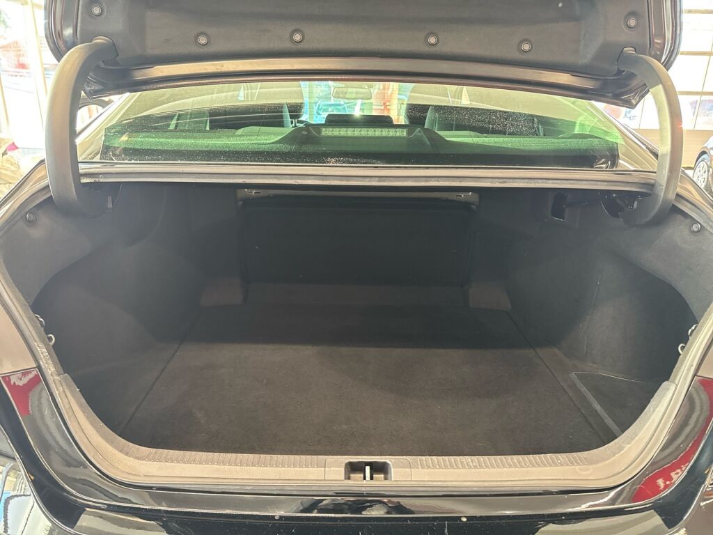 Toyota Camry 2020 Musta