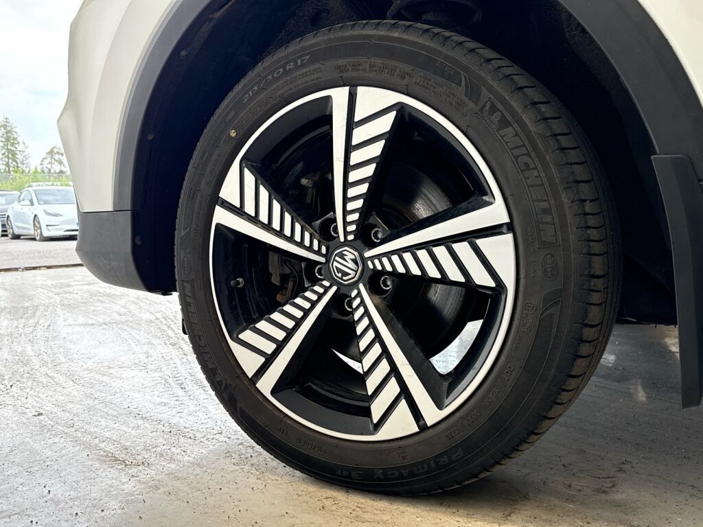 Mg ZS 2021 Valkoinen