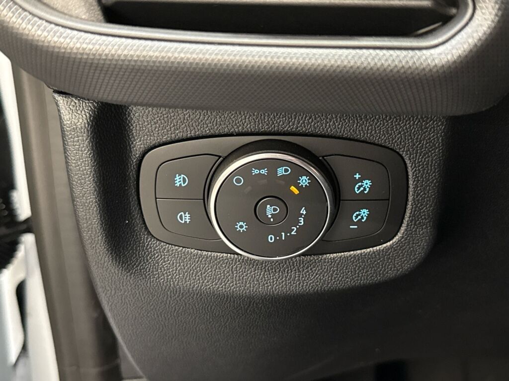 Ford Transit Courier 2026 Valkoinen