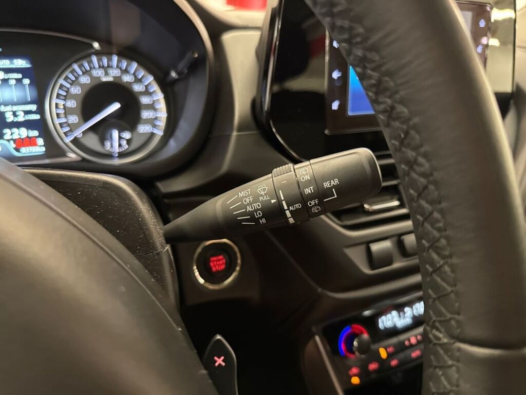 Suzuki S-Cross 2024 Musta