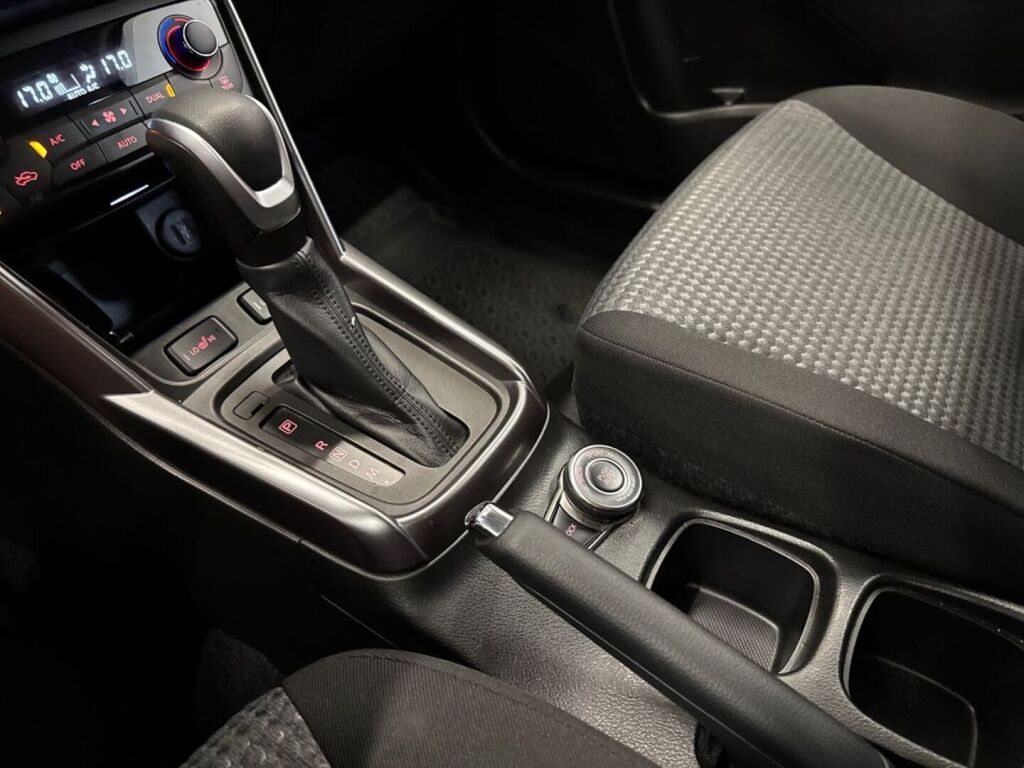 Suzuki S-Cross 2024 Musta