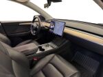 Tesla Model Y 2021 Harmaa