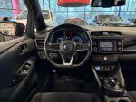 Nissan Leaf 2021 Punainen