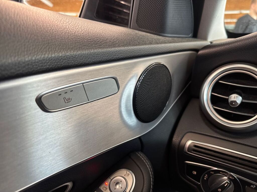Mercedes-Benz C 2019 Musta