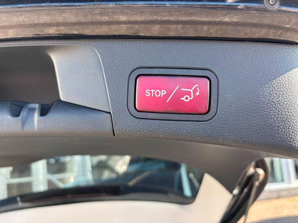 Mercedes-Benz C 2019 Musta