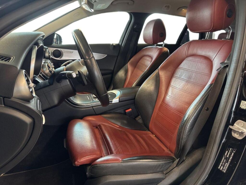 Mercedes-Benz C 2019 Musta