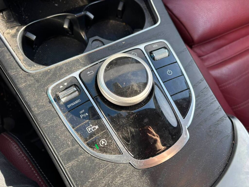 Mercedes-Benz C 2019 Musta