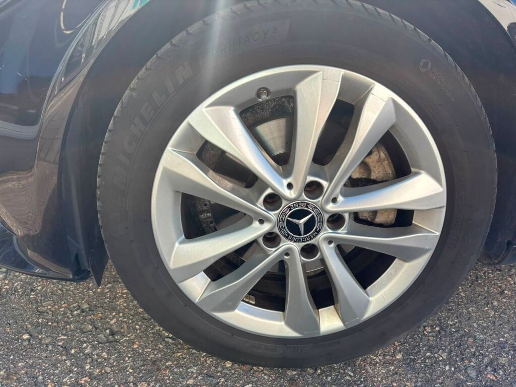 Mercedes-Benz C 2019 Musta