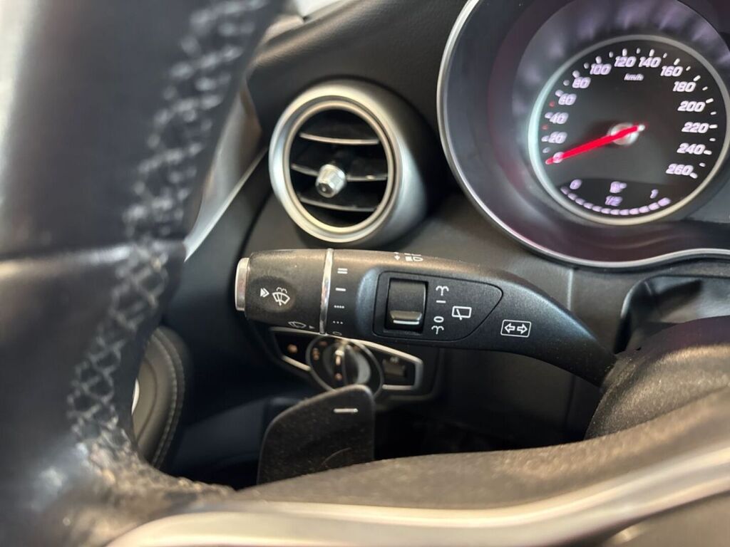 Mercedes-Benz C 2019 Musta