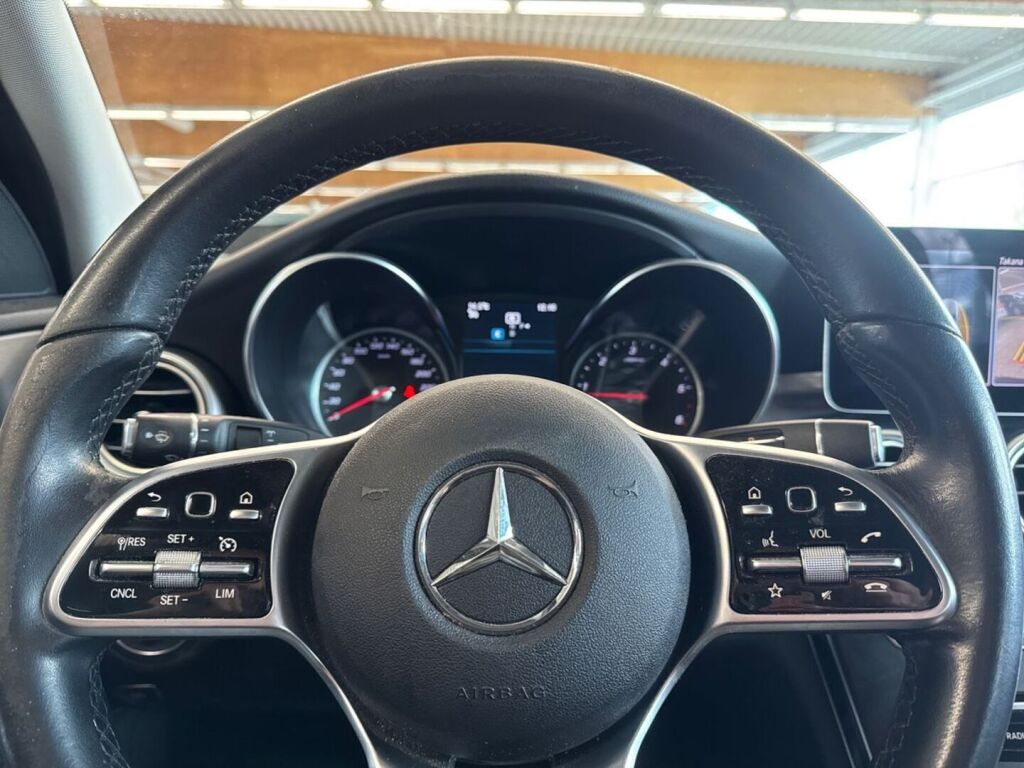 Mercedes-Benz C 2019 Musta