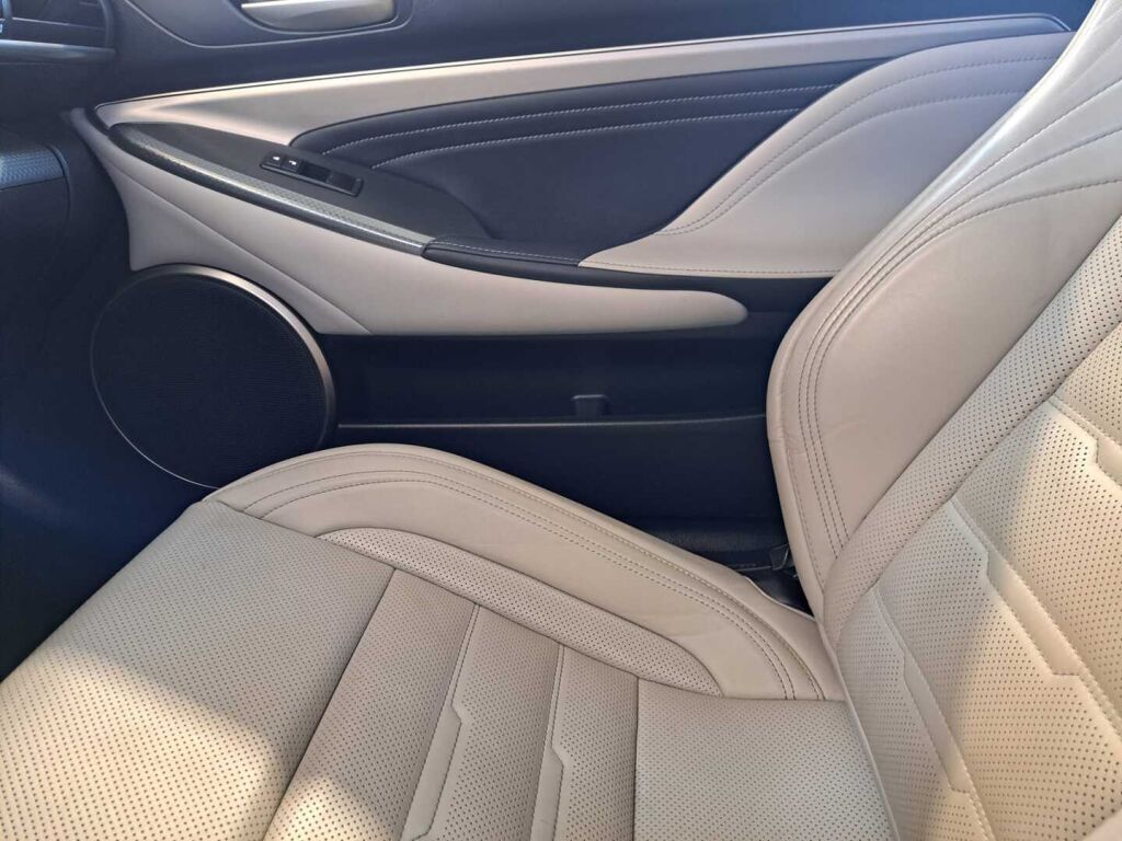 Lexus RC 2016 Punainen