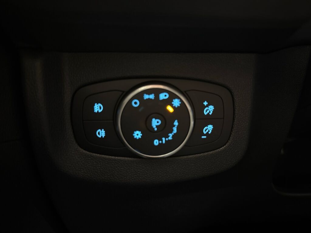 Ford Tourneo Courier 2025 Vihreä