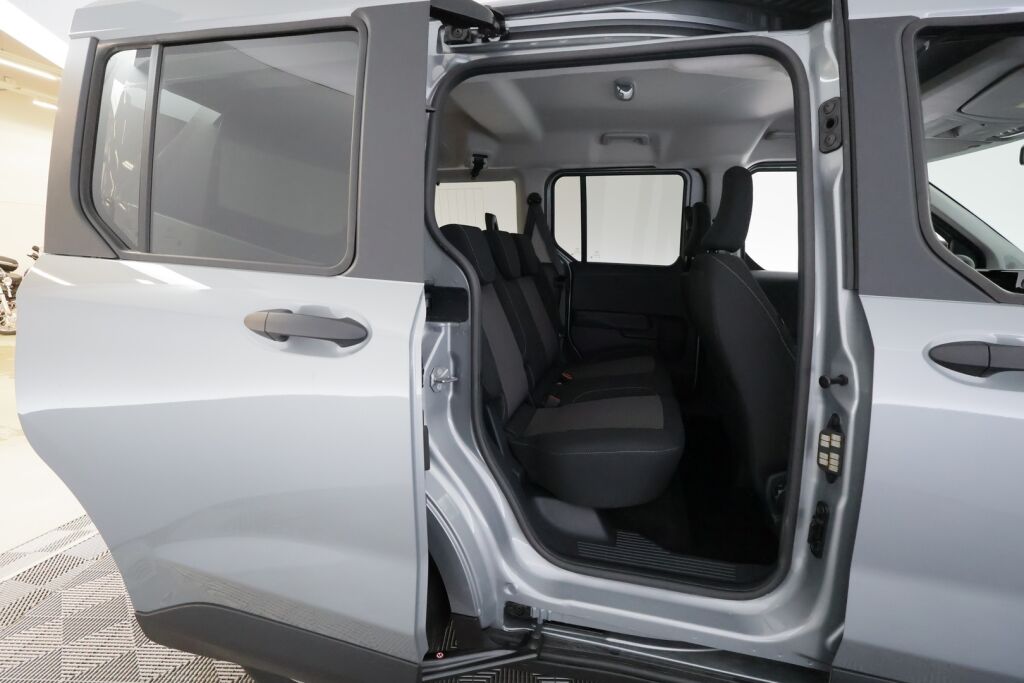 Ford Tourneo Courier 2025 Harmaa