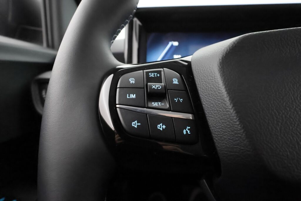 Ford Tourneo Courier 2025 Harmaa