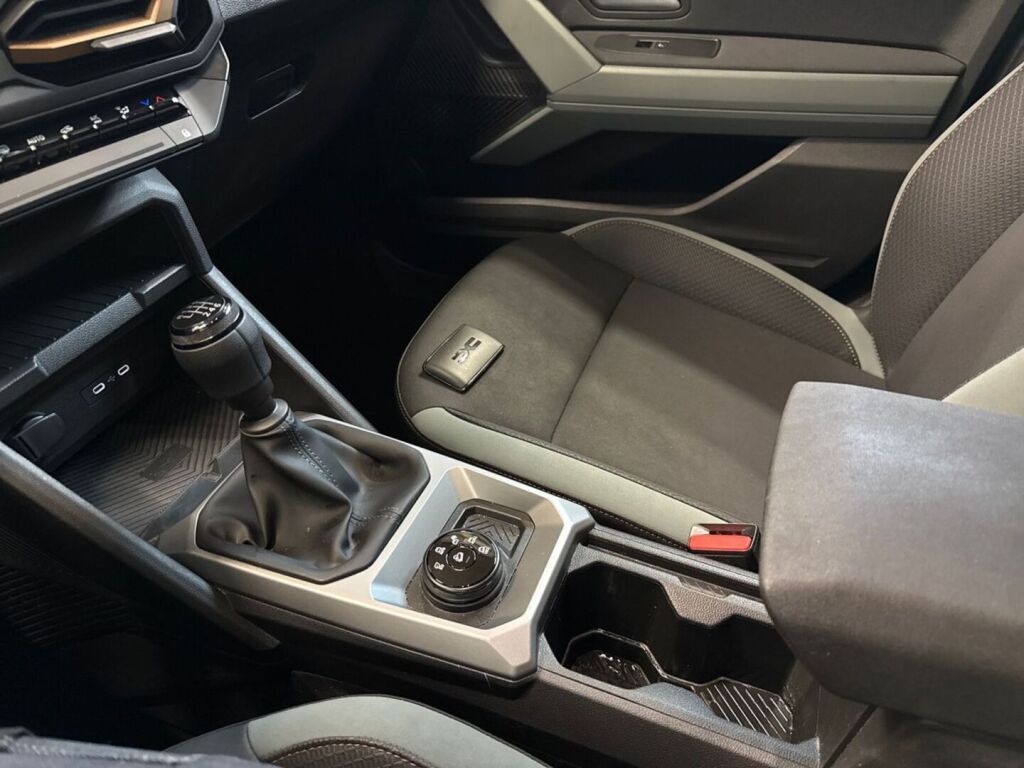 Dacia Bigster 2025 Vihreä
