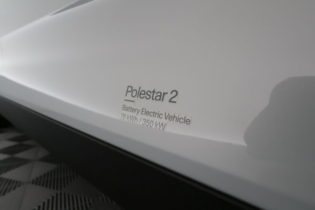 Polestar 2 2023 
