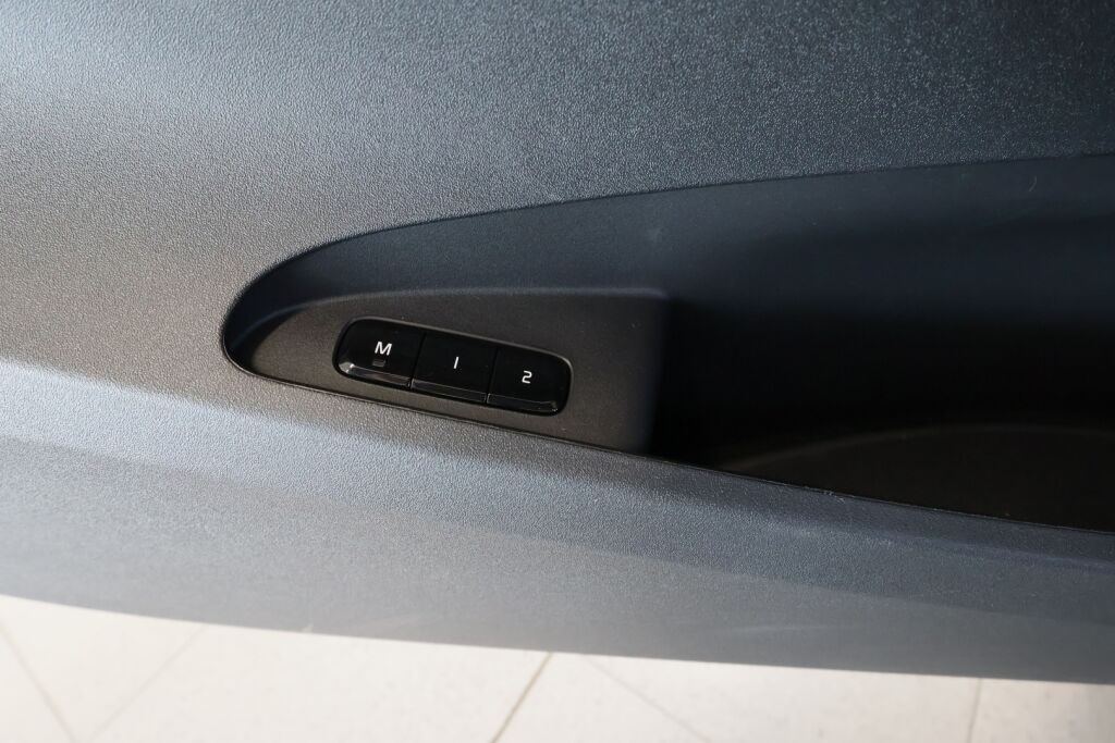 Polestar 2 2023 