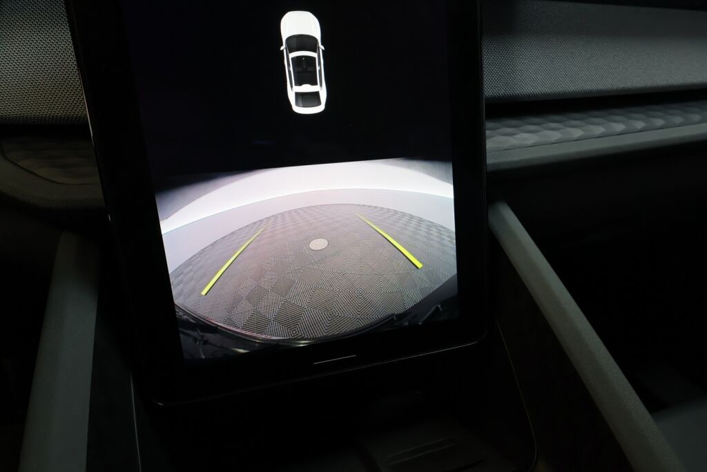 Polestar 2 2023 