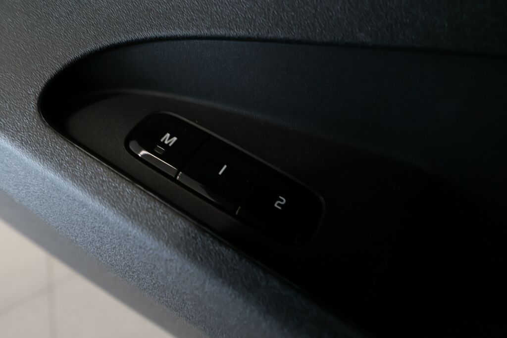 Polestar 2 2023 