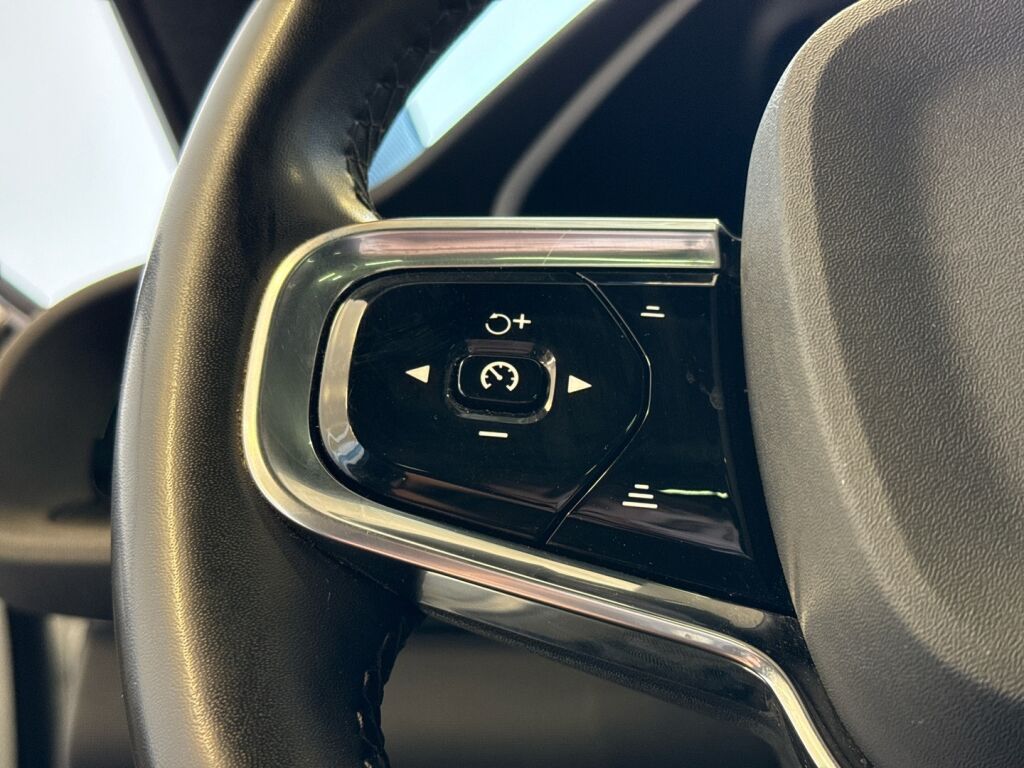 Polestar 2 2022 Valkoinen