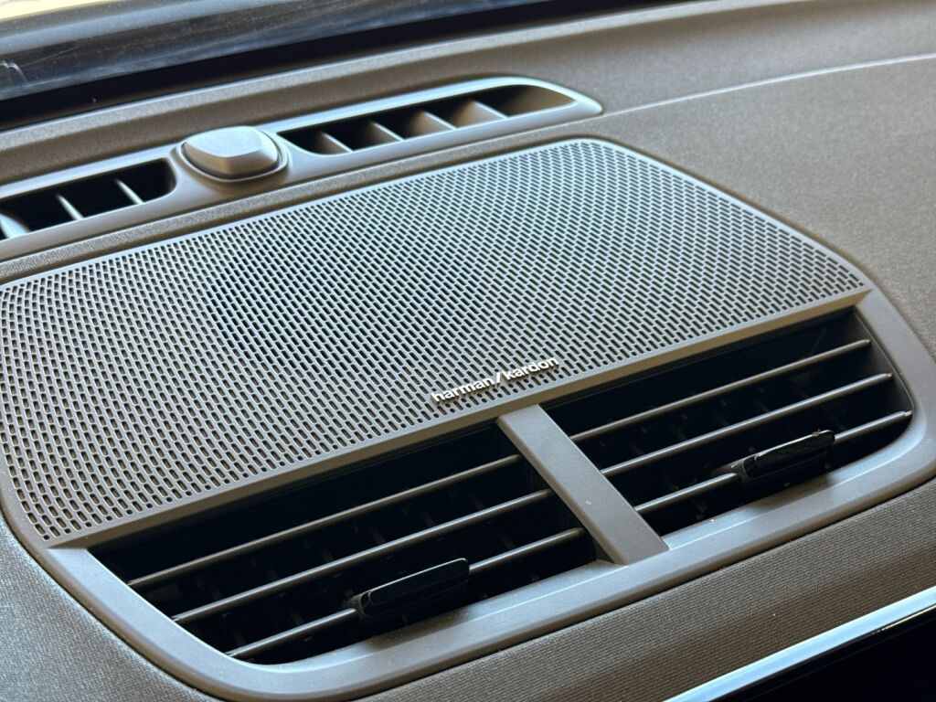 Polestar 2 2022 Valkoinen