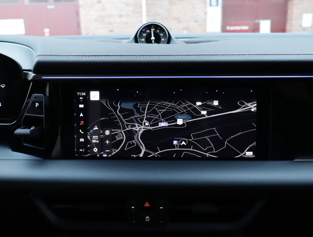 Porsche Macan 2024 Sininen