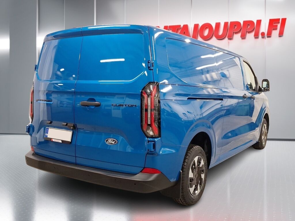 Ford Transit Custom 2026 Sininen