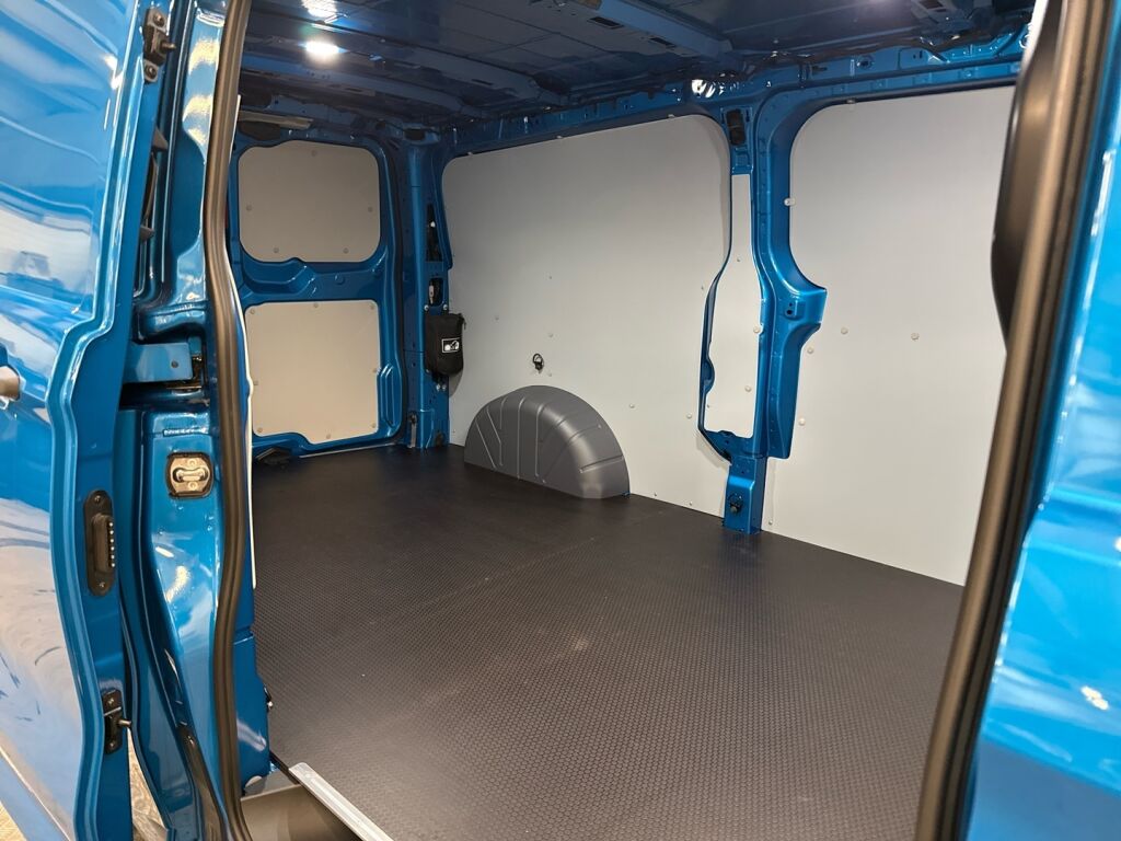 Ford Transit Custom 2026 Sininen