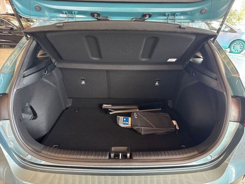 Kia Ceed 2025 Harmaa