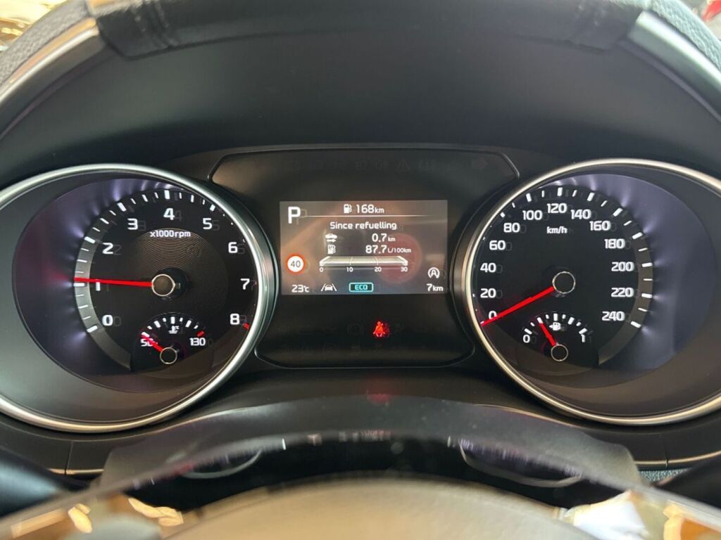 Kia Ceed 2025 Harmaa