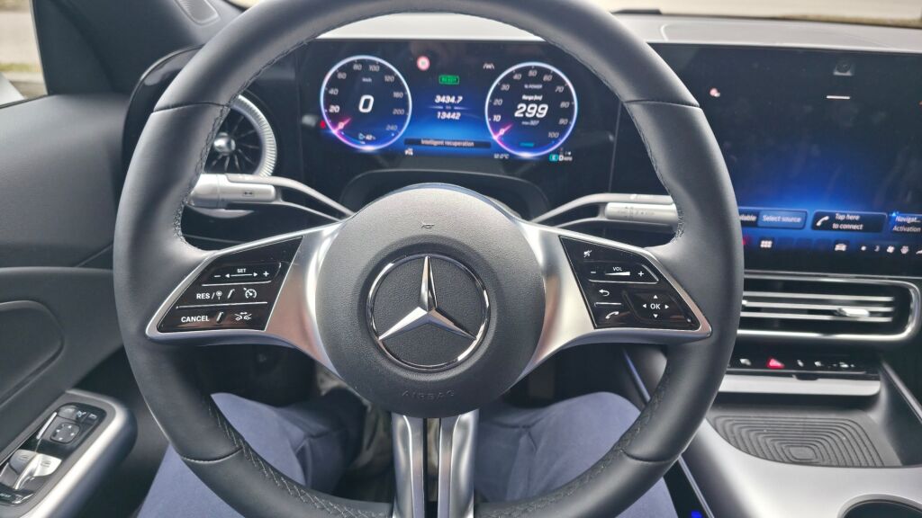 Mercedes-Benz CLA 2025 Valkoinen