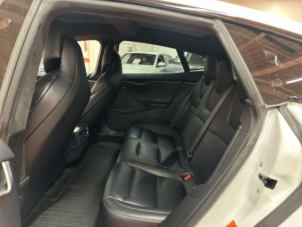 Tesla Model S 2018 Valkoinen