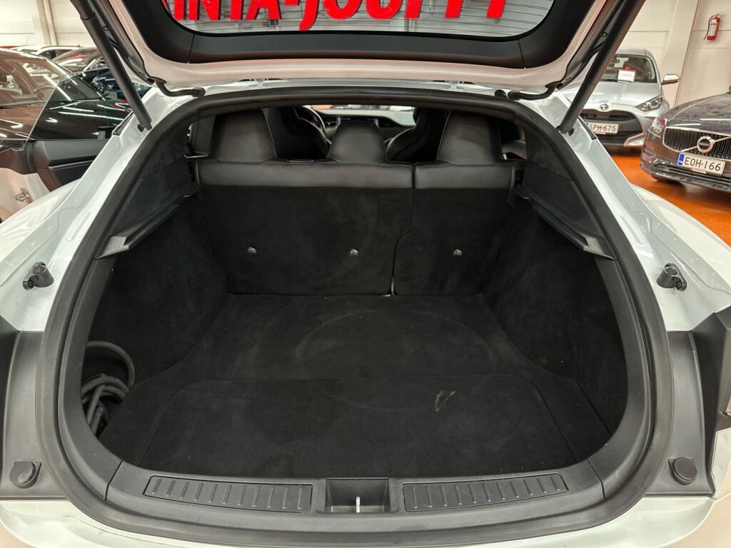Tesla Model S 2018 Valkoinen