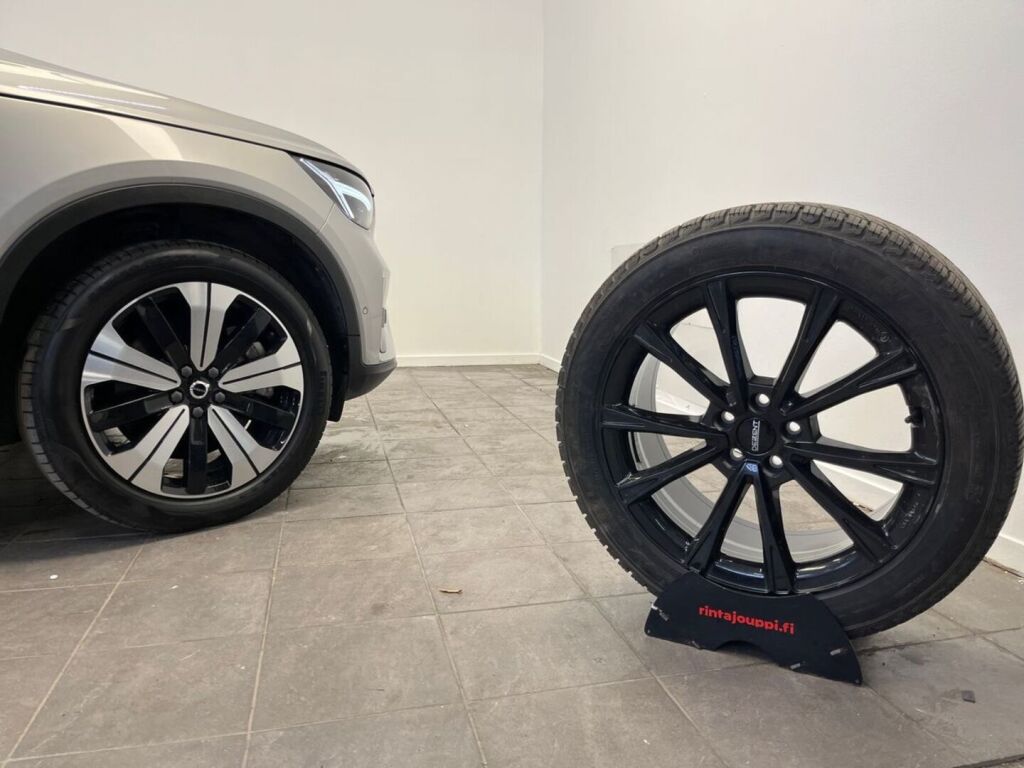 Volvo XC40 2023 Harmaa
