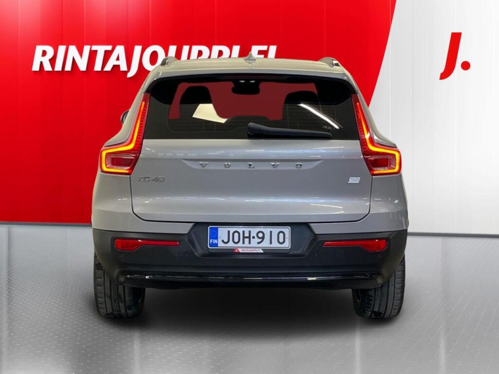 Volvo XC40 2023 Harmaa