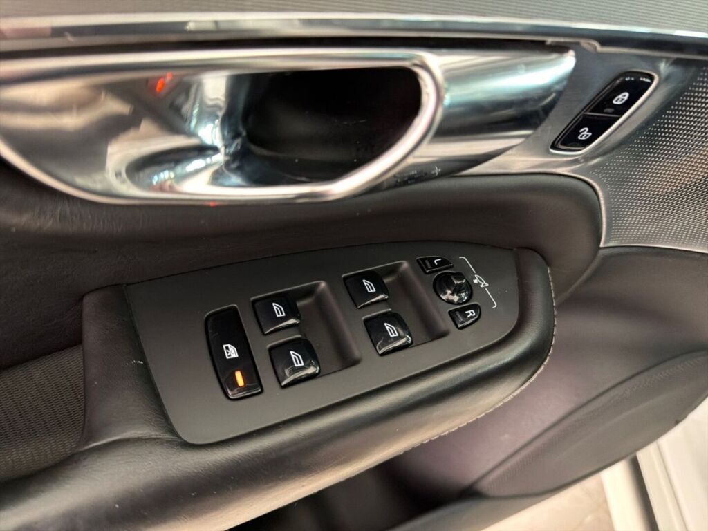 Volvo XC90 2016 Valkoinen