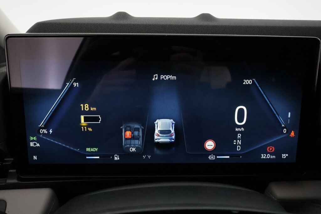 Ford Puma Gen-E 2025 Harmaa