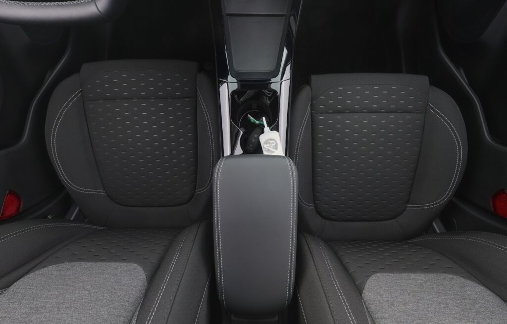 Ford Puma Gen-E 2026 Harmaa