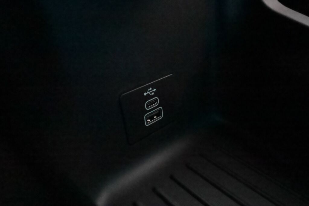 Ford Puma Gen-E 2025 Harmaa