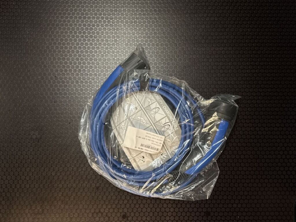 Ford Transit Custom 2026 Agate Black