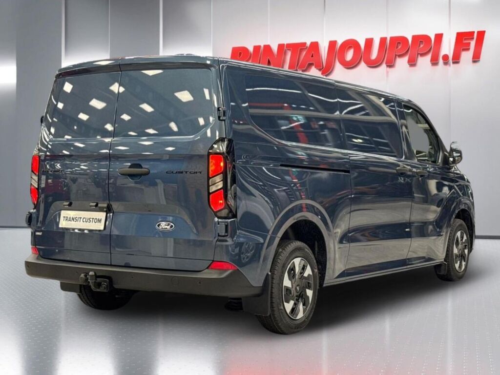 Ford Transit Custom 2026 Chrome Blue