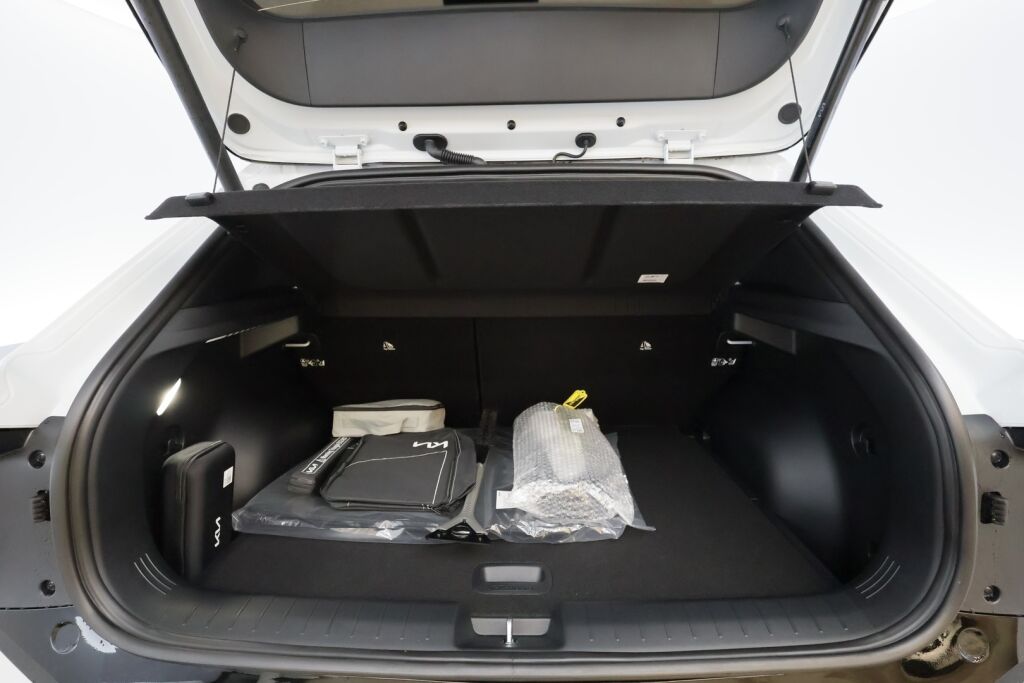 Kia EV4 2026 Valkoinen