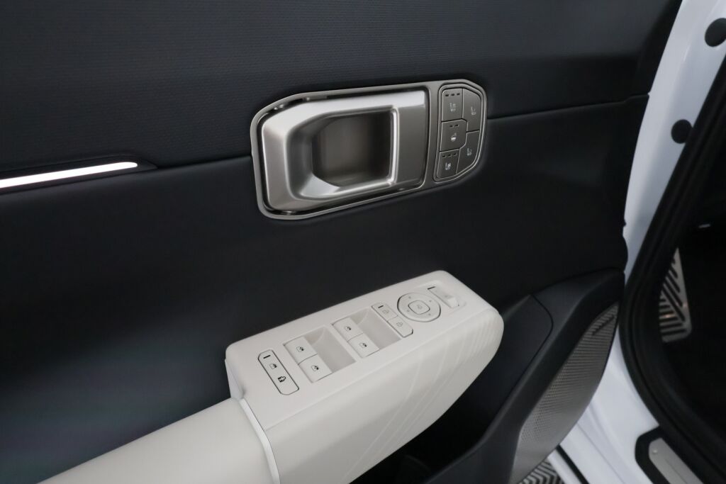 Kia EV4 2026 Valkoinen