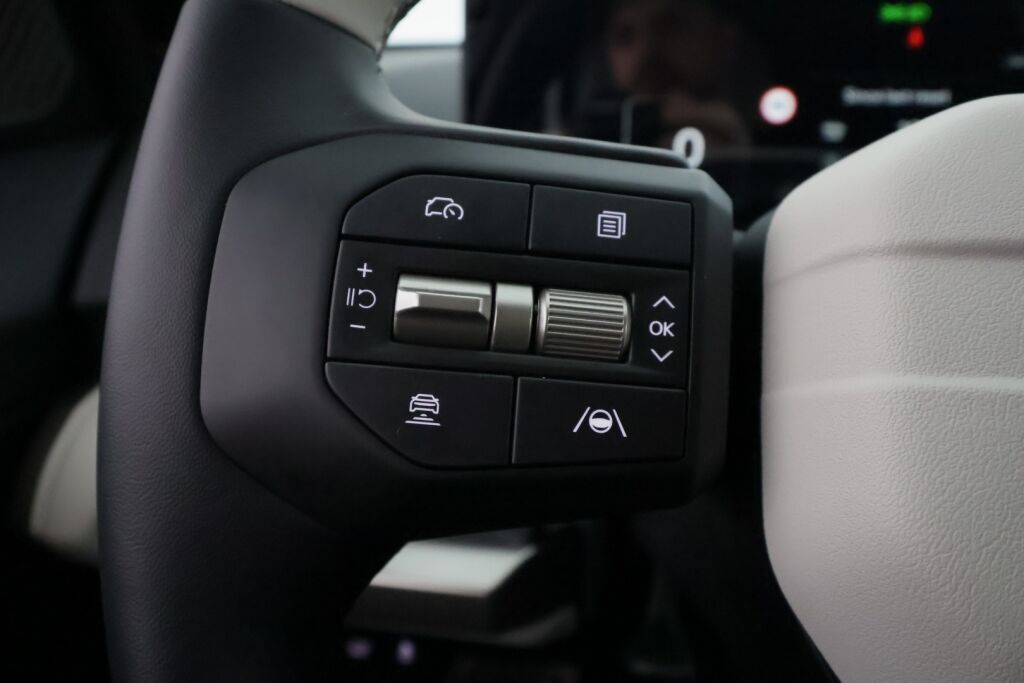 Kia EV4 2026 Valkoinen