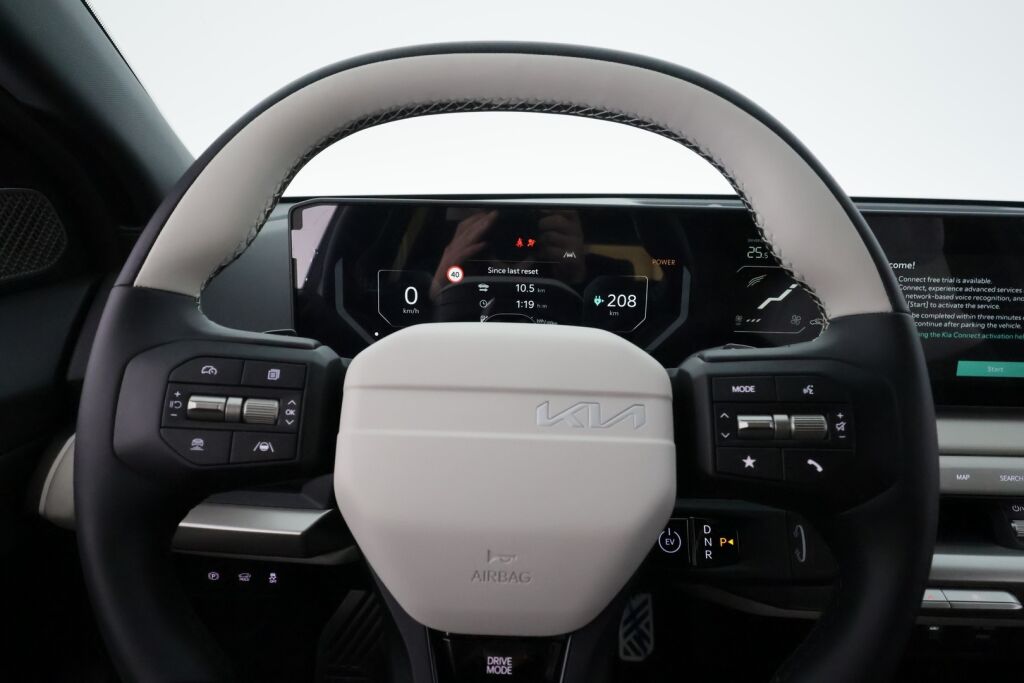 Kia EV4 2026 Valkoinen