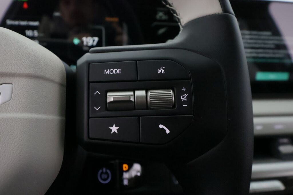 Kia EV4 2026 Valkoinen