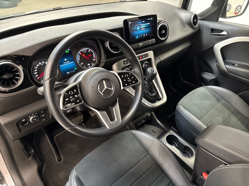 Mercedes-Benz EQT 2023 Harmaa